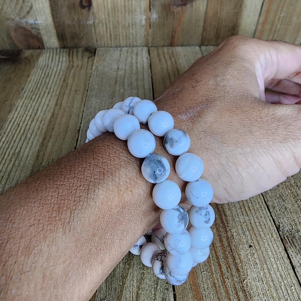 Howlite Crystal Bracelet